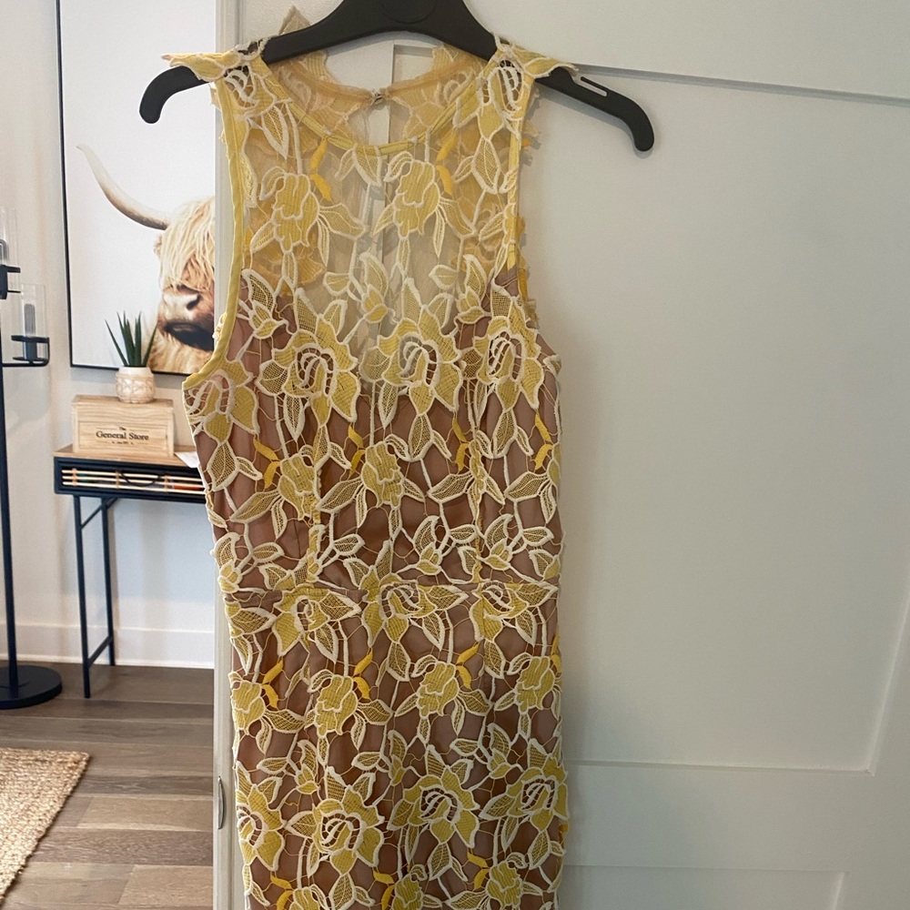 NBD Yellow lace dress size XS